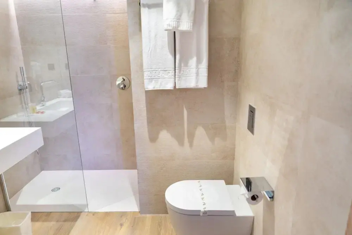 Отель Caledonian