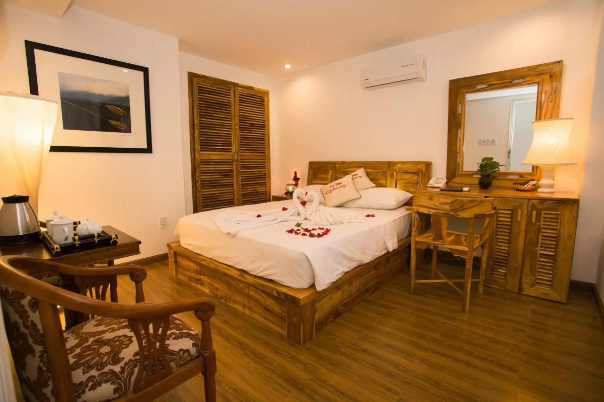 Rex Hotel and Apartment