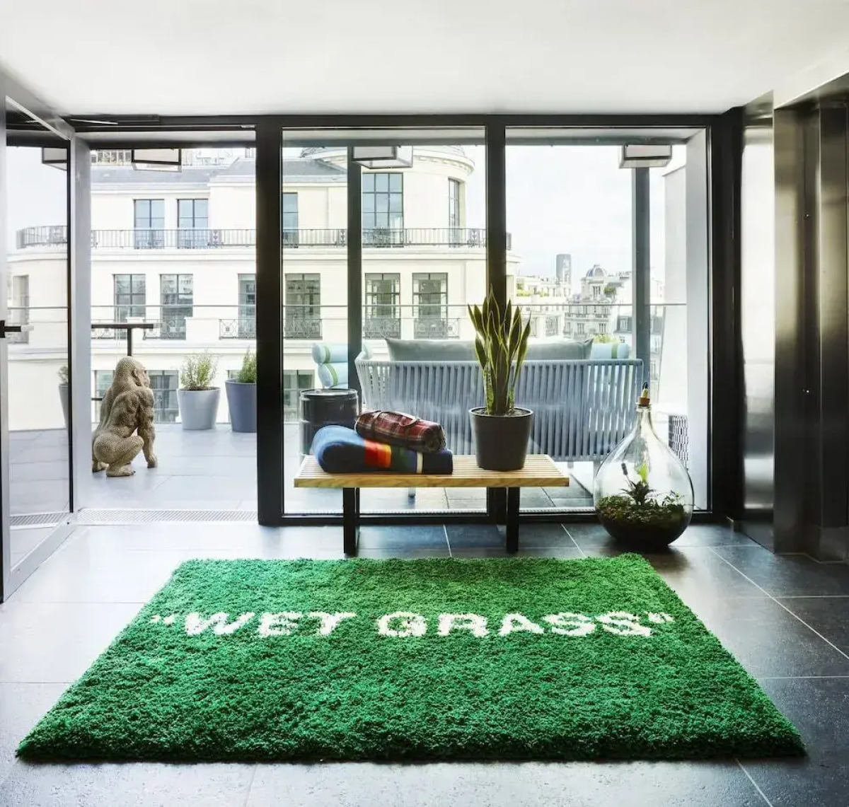 Отель citizenM Paris Champs-Élysées