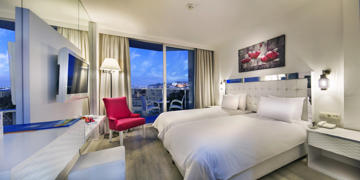 Le Bleu Hotel & Resort