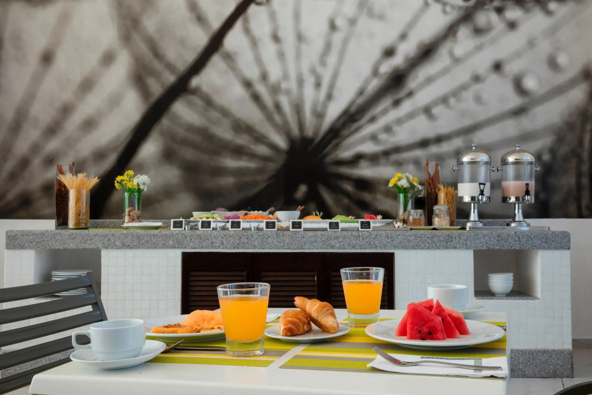 Krystal Urban Cancun & Beach Club