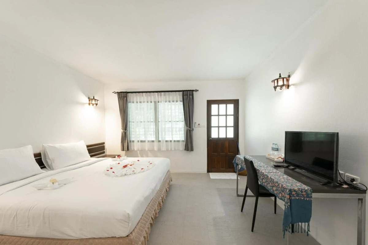 Royal Holiday Palace