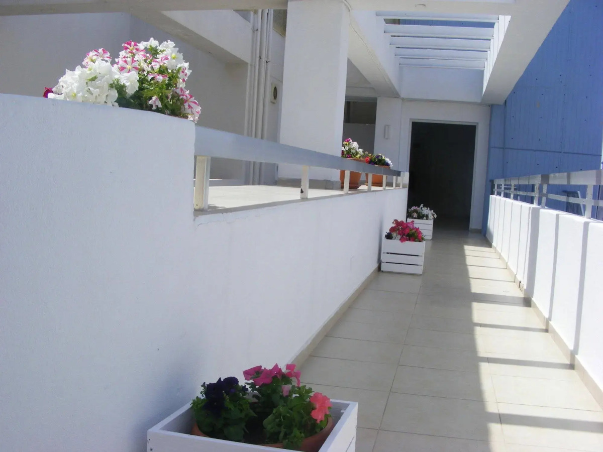 Sun Hall Beach Hotel Apts.