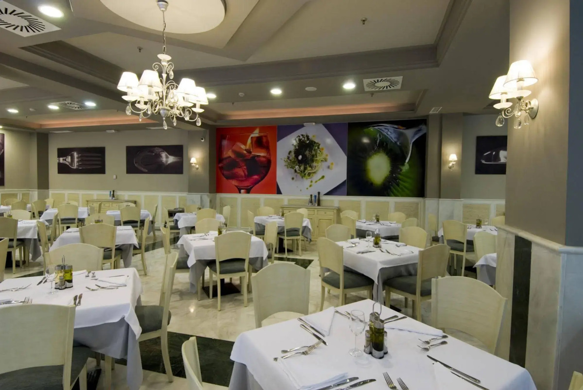 Holiday World RIWO - Teens Hotel