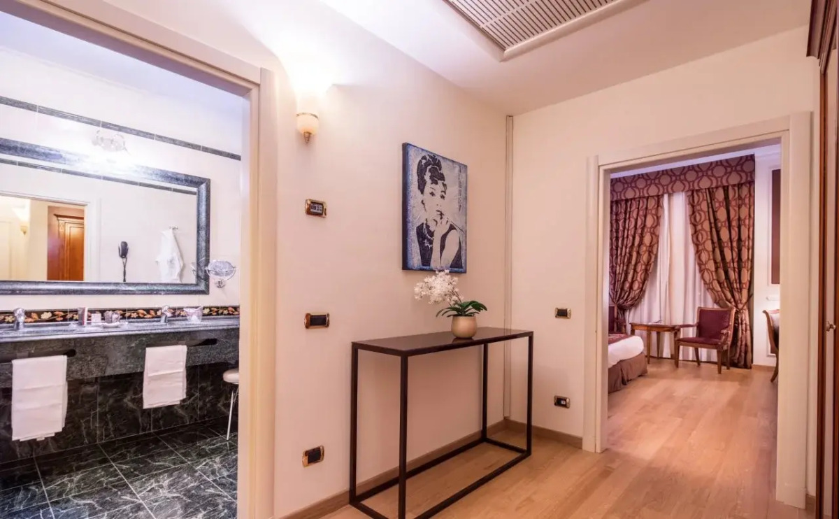 Grand Visconti Palace