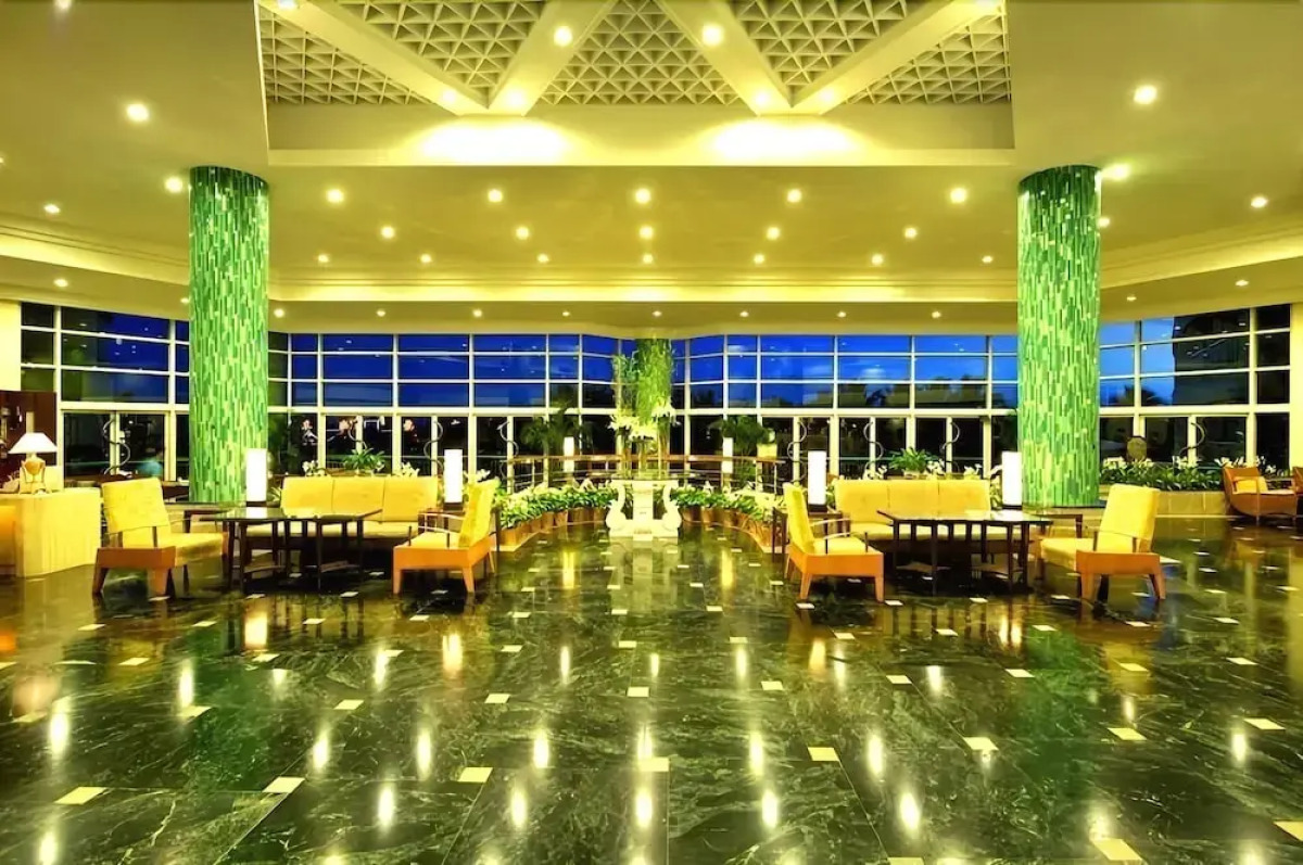 Sunshine Resort Intime Sanya