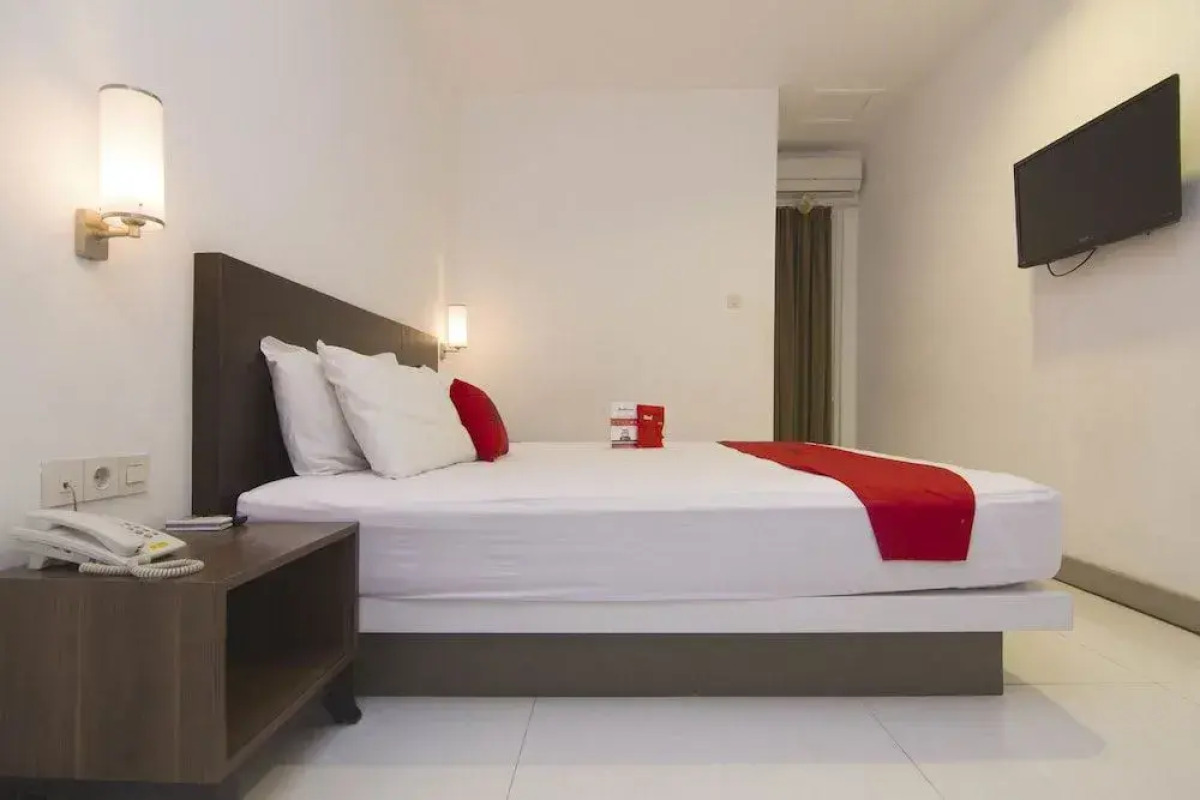 RedDoorz near Universitas Diponegoro