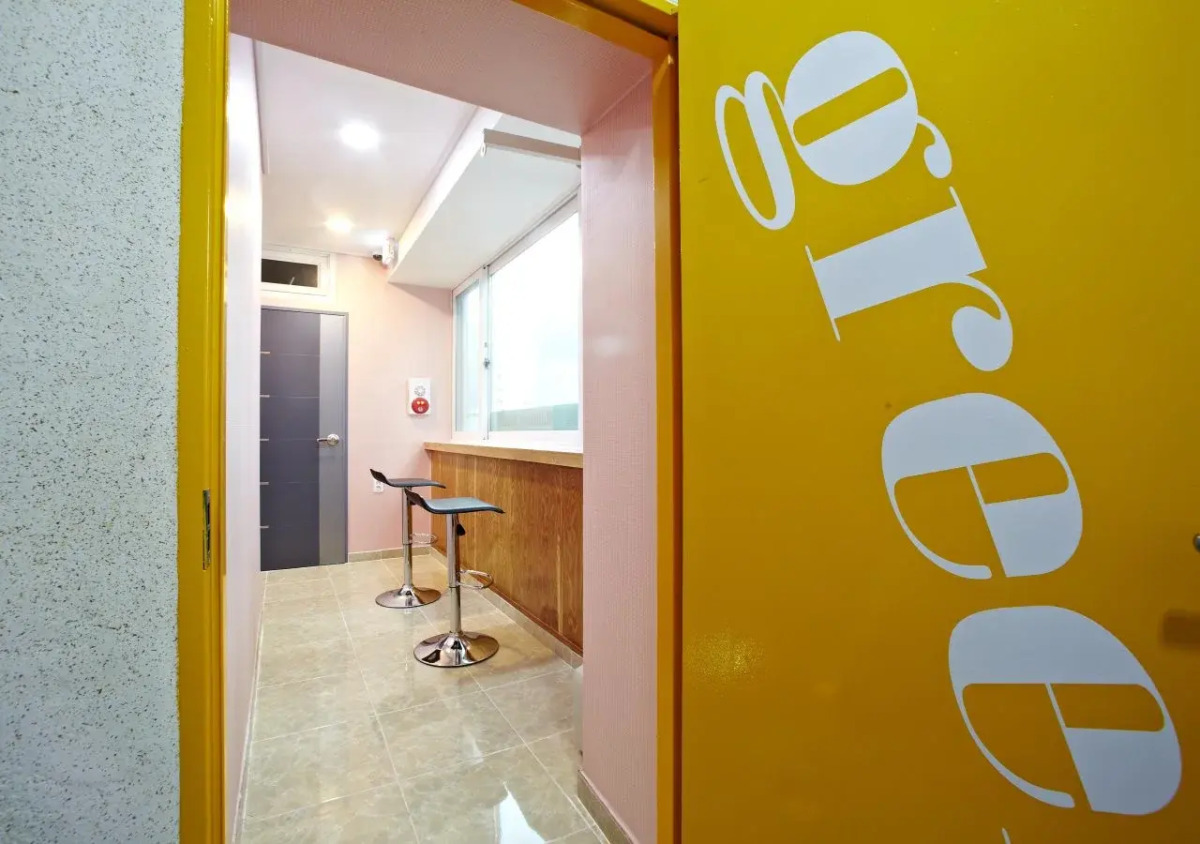 Rainbow Hotel Myeongdong