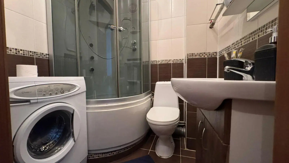 Yousinn на улице Одоевского 1/2