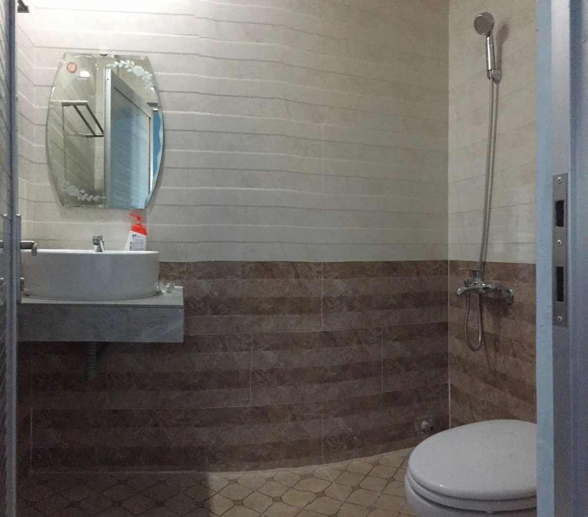 Ngan Giang Guest House