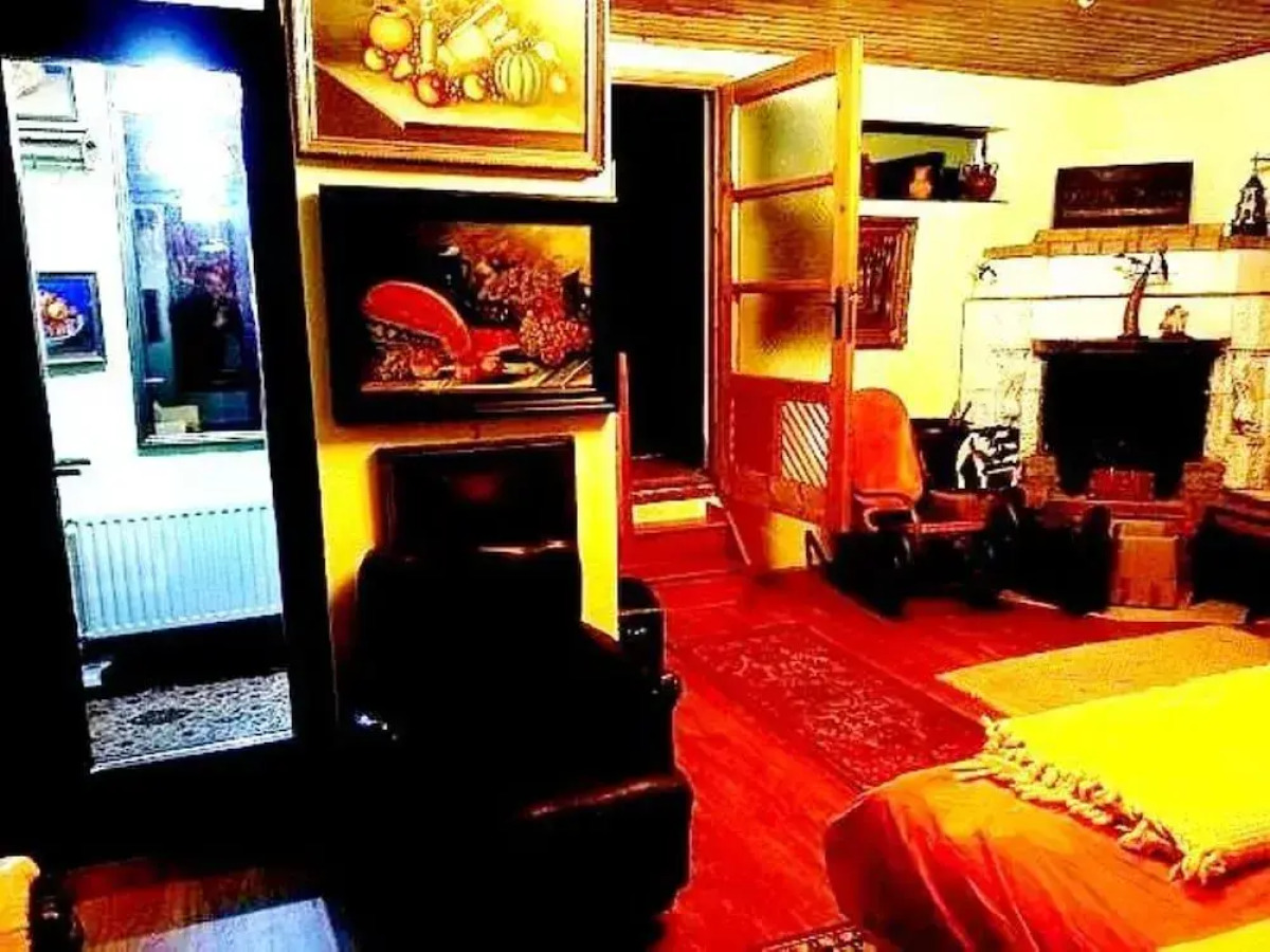 Leyla Guesthouse Castel