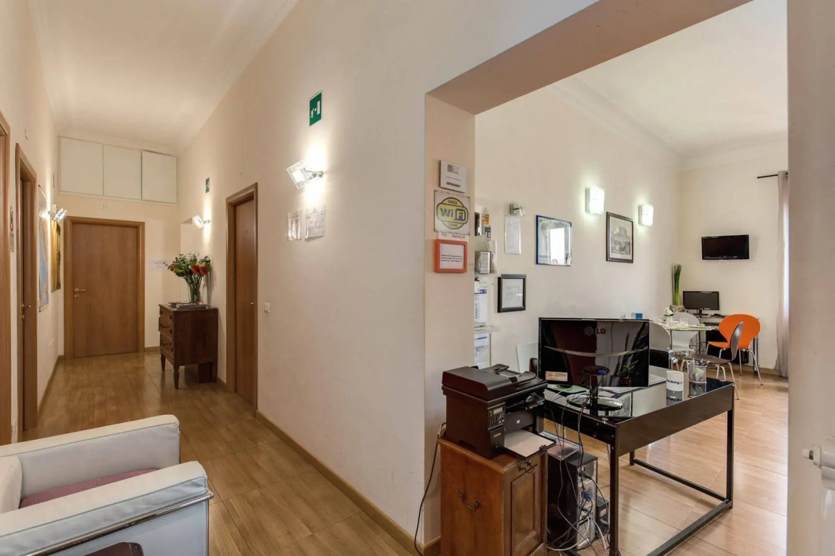 Bon Ton Design Rooms by DOT Suites