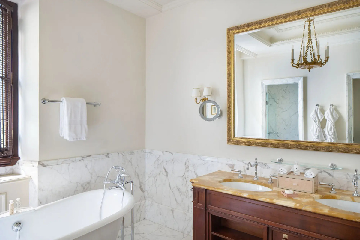 Отель Four Seasons Hotel Firenze