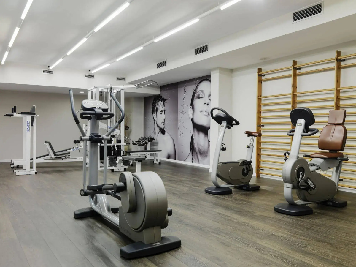 H10 Mediterranean Village