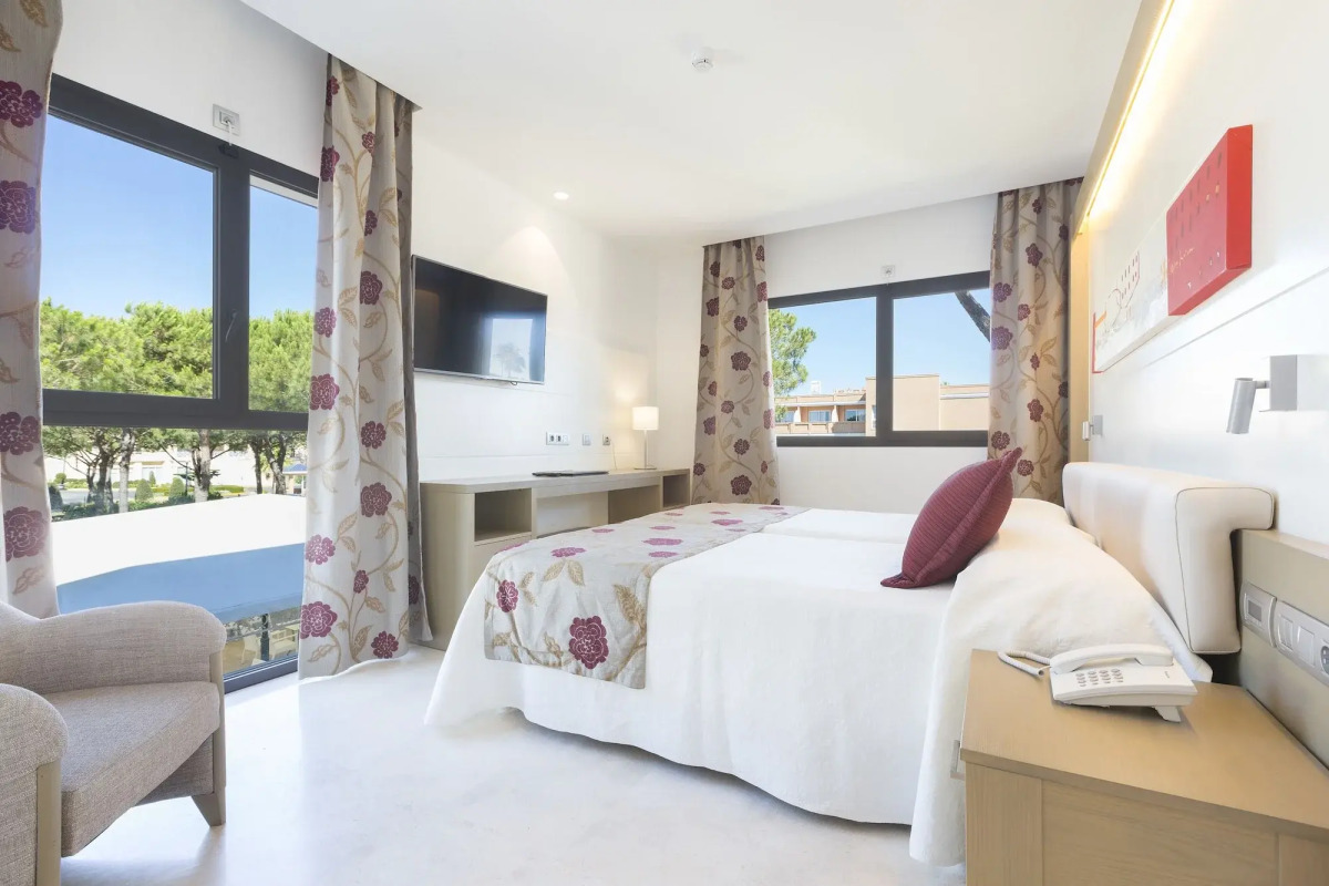 Отель Hipotels Barrosa Garden