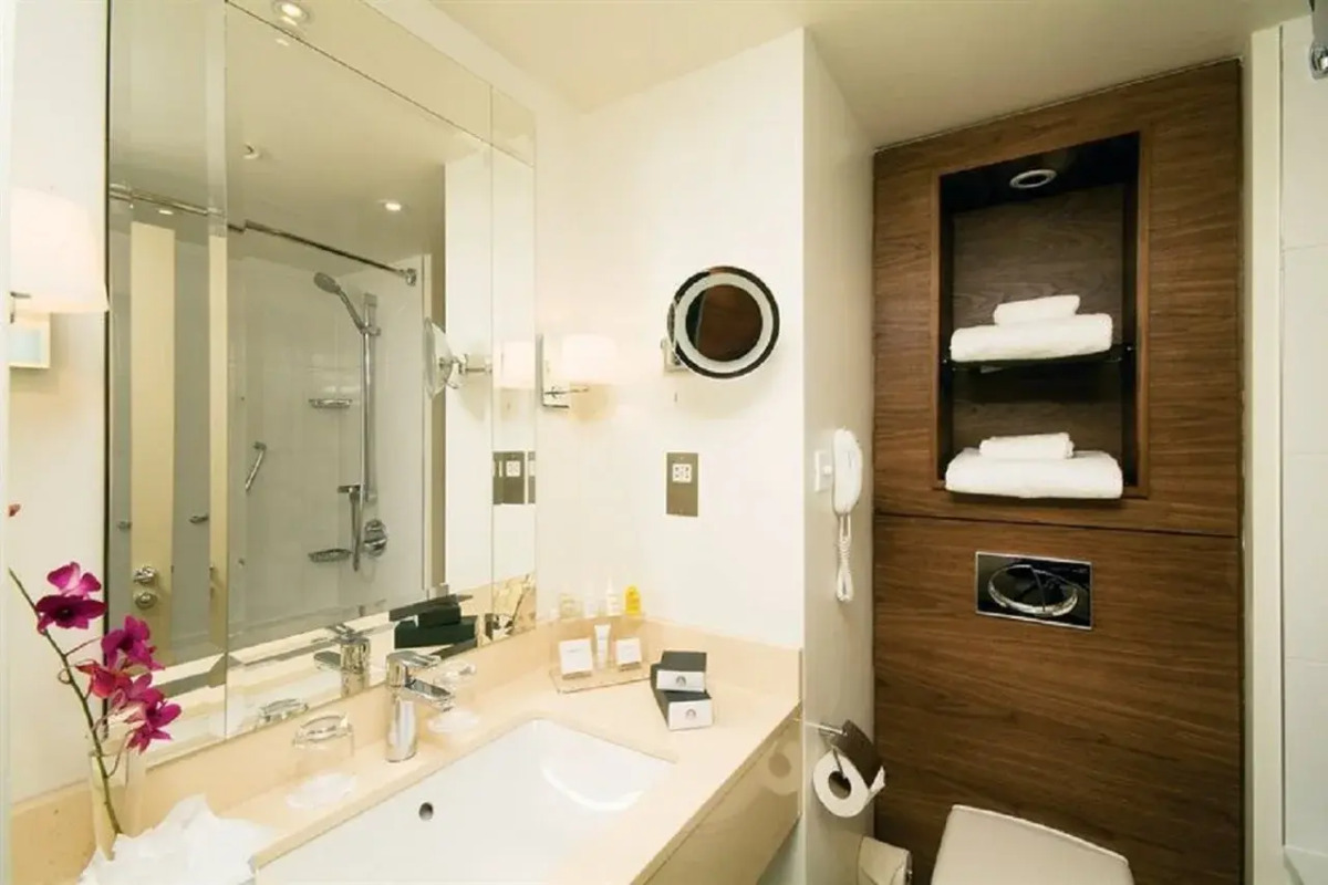 The Tower Hotel, by Thistle