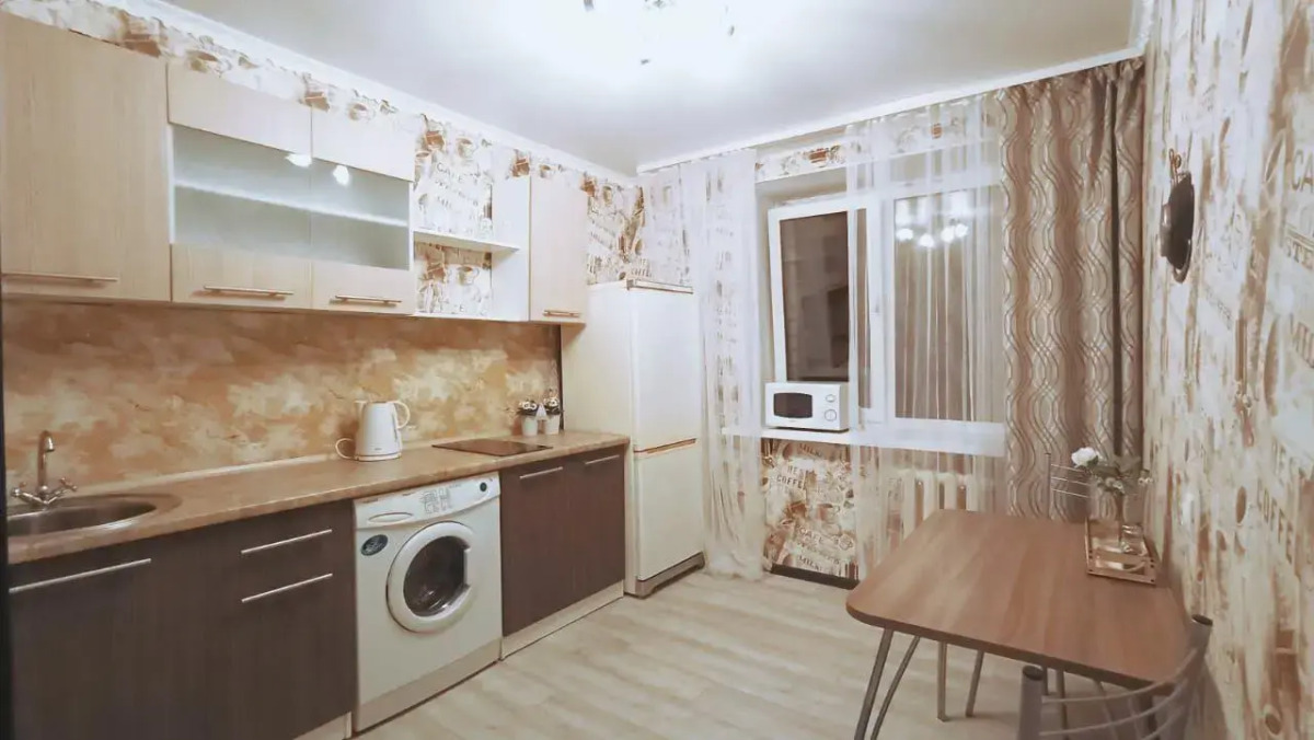 Две Подушки на улице Дуки 25