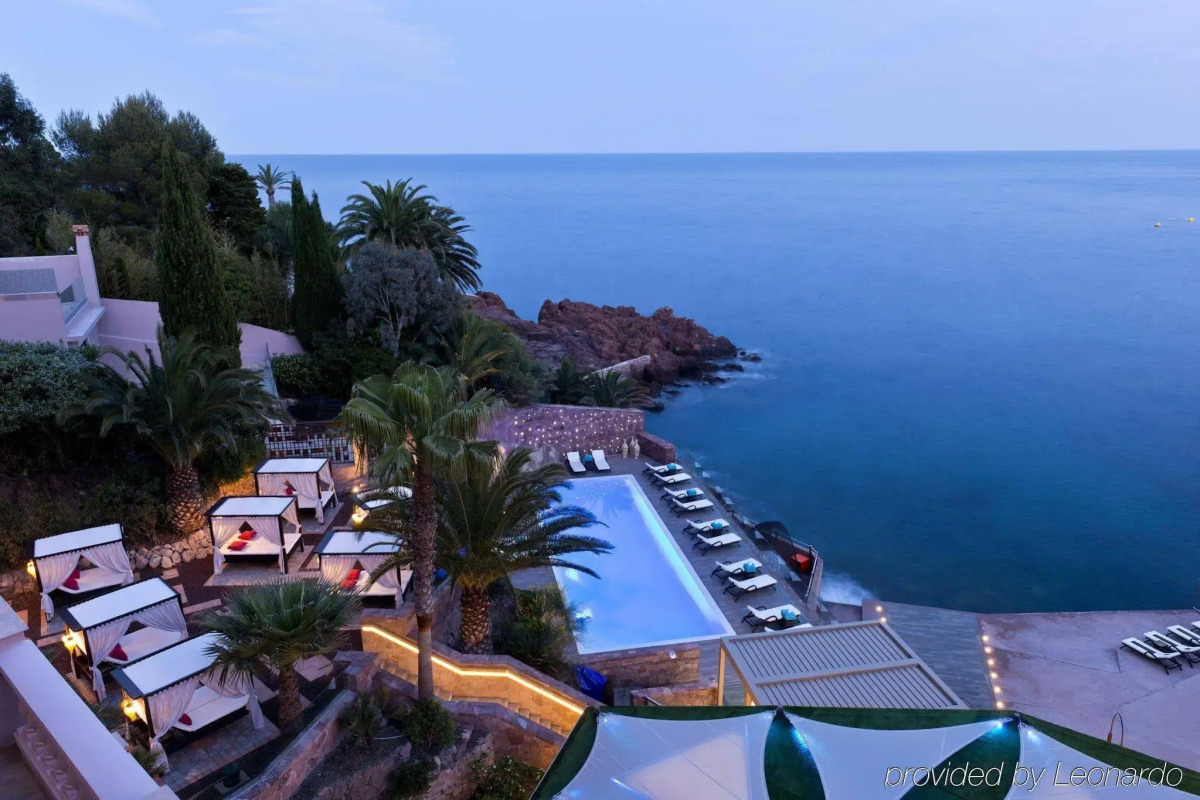 Tiara Miramar Beach Resort