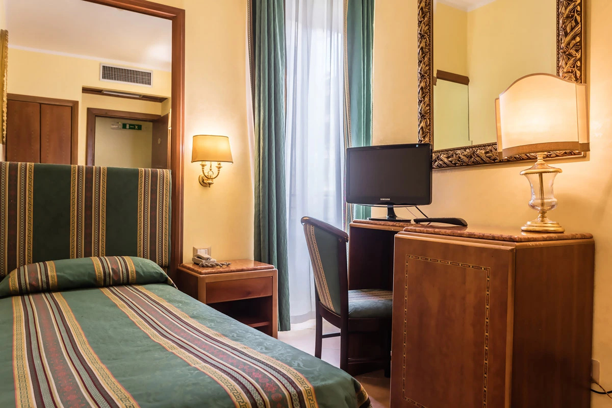 Raeli Hotel Noto
