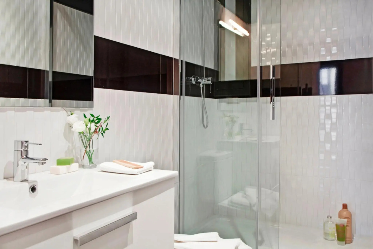 AinB Eixample-Miro Apartments