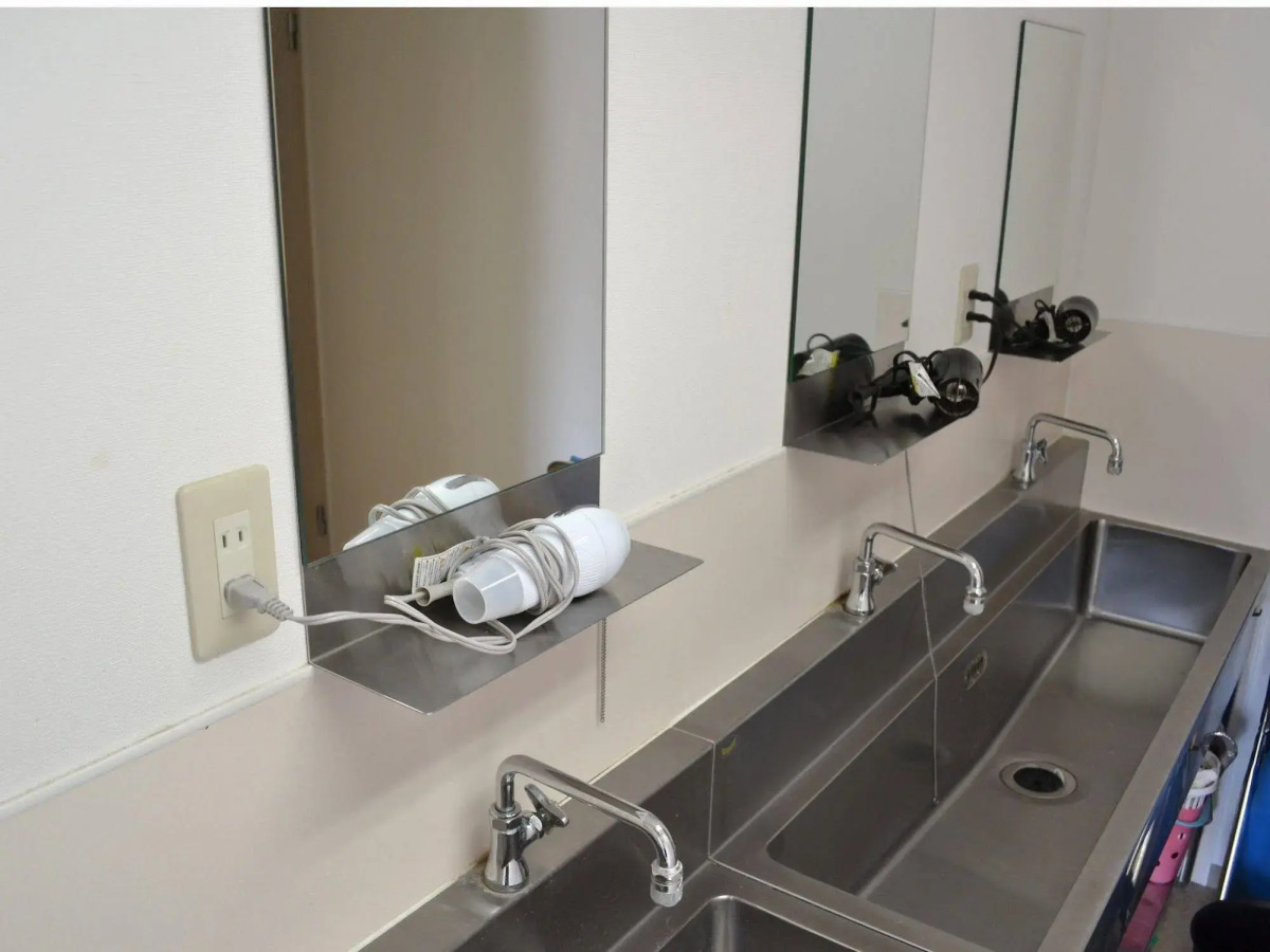 1 Night 1980 Hostel Tokyo