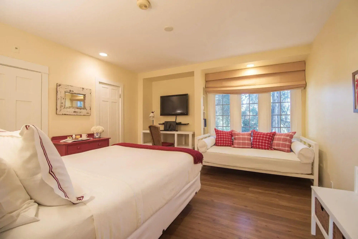 Channel Road Inn, A Four Sisters Inn