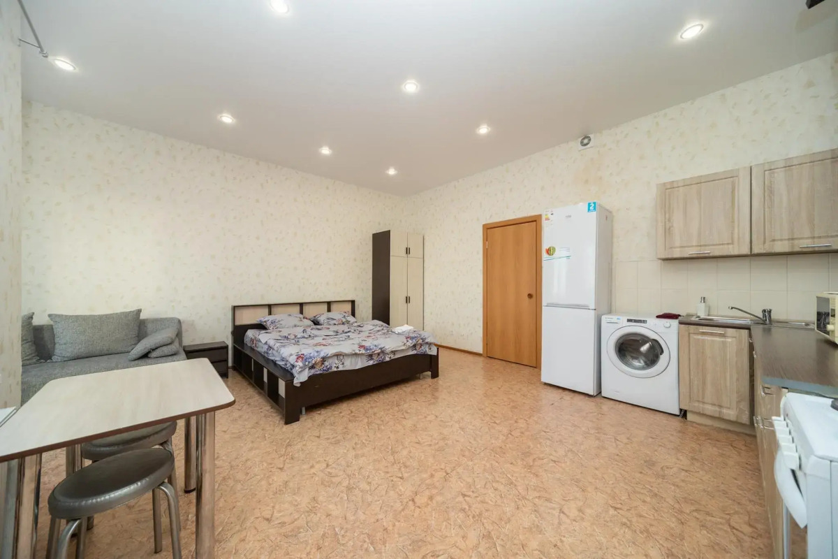 К энд К Апартментс на улице Крылова 17