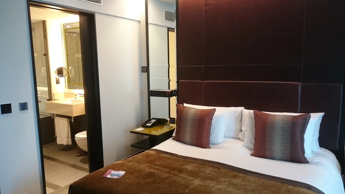 Crowne Plaza London - Battersea