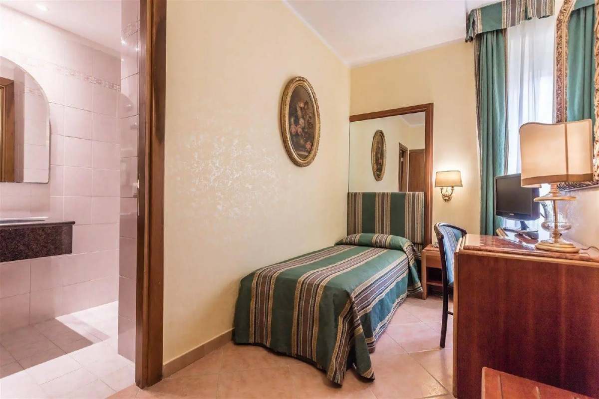 Raeli Hotel Noto