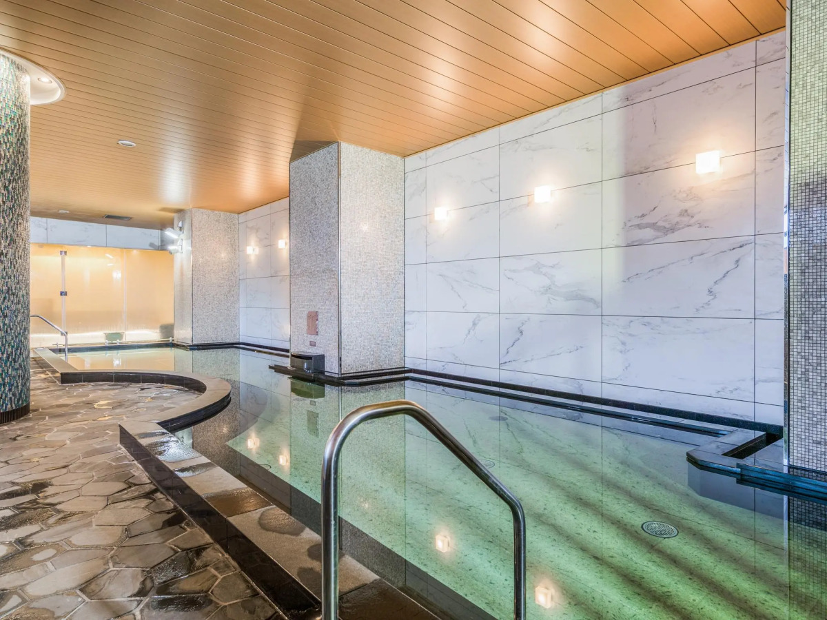 Отель APA Hotel & Resort Tokyo Bay Makuhari