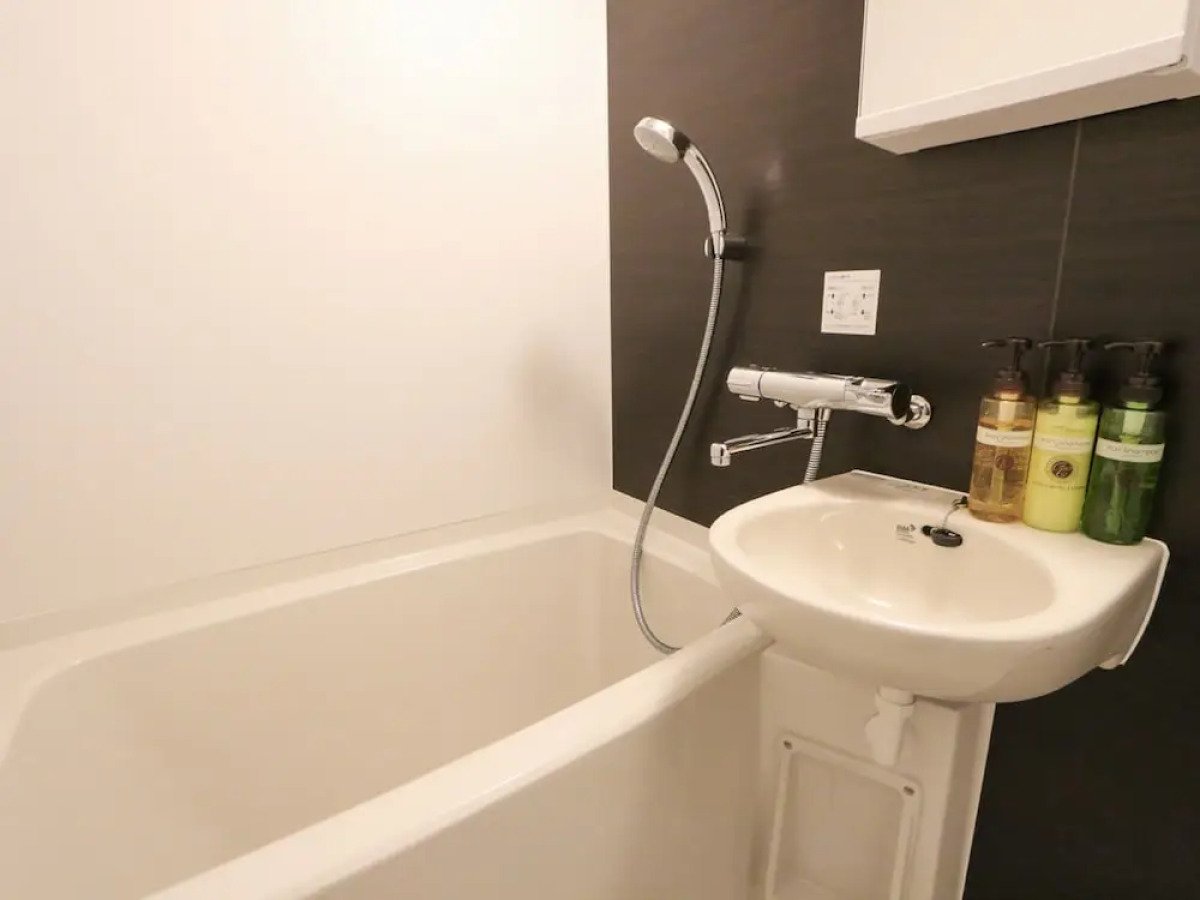 Отель Livemax Kayabacho 