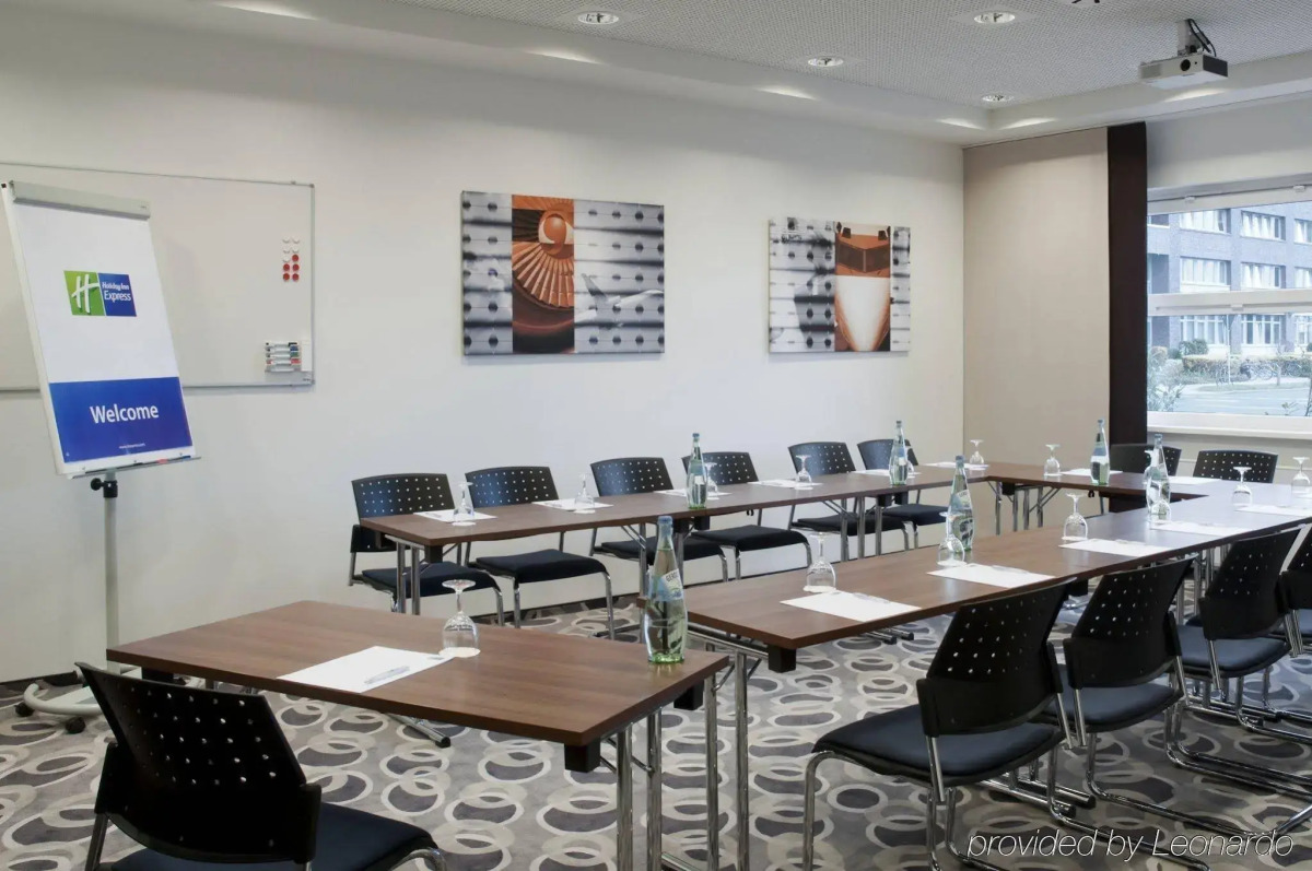 Holiday Inn Express Bremen Airport by IHG
