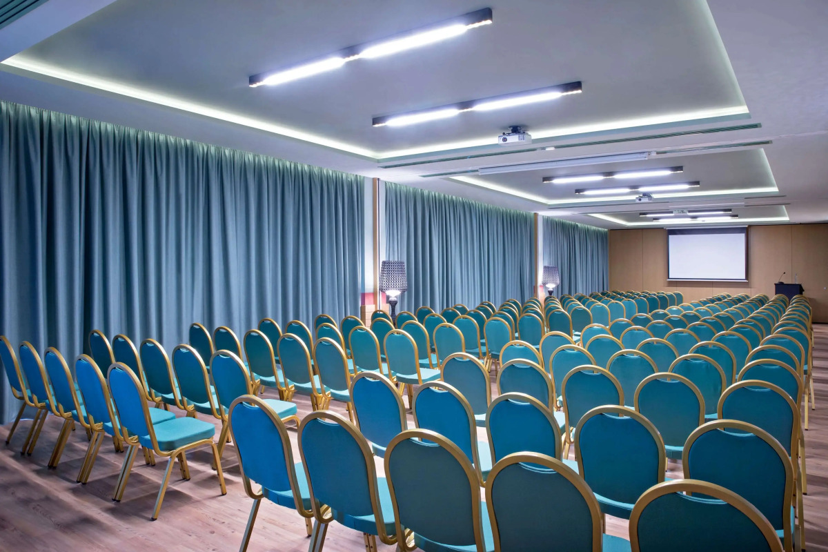 Отель Dolce Athens A tica Riviera