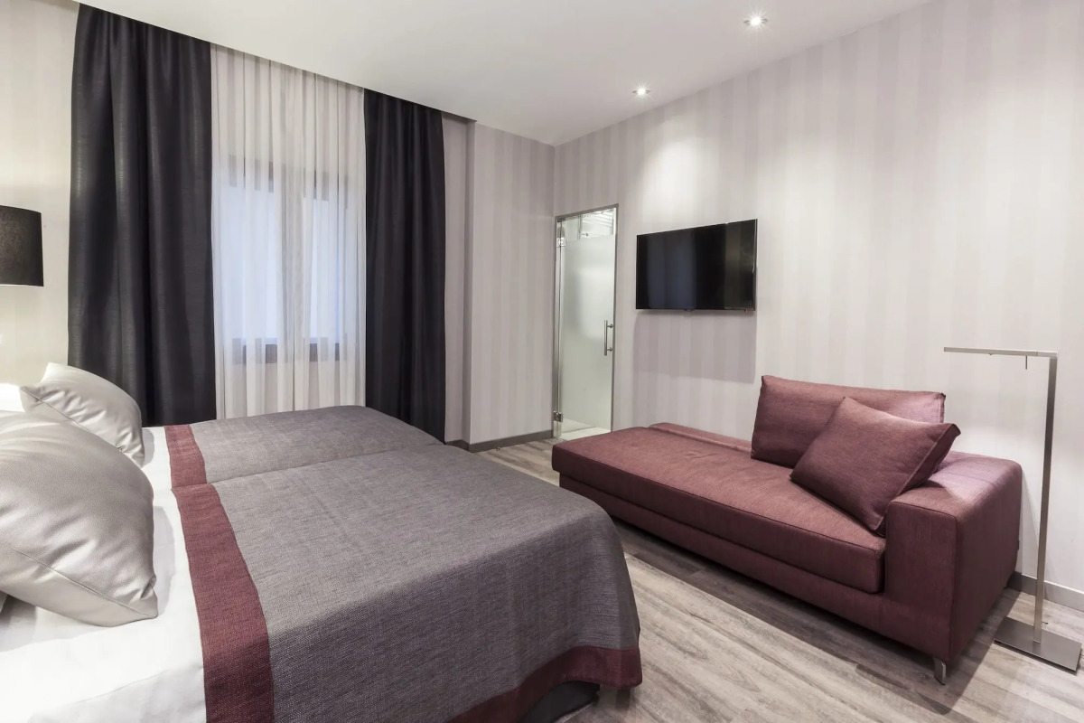 Catalonia Excelsior Hotel