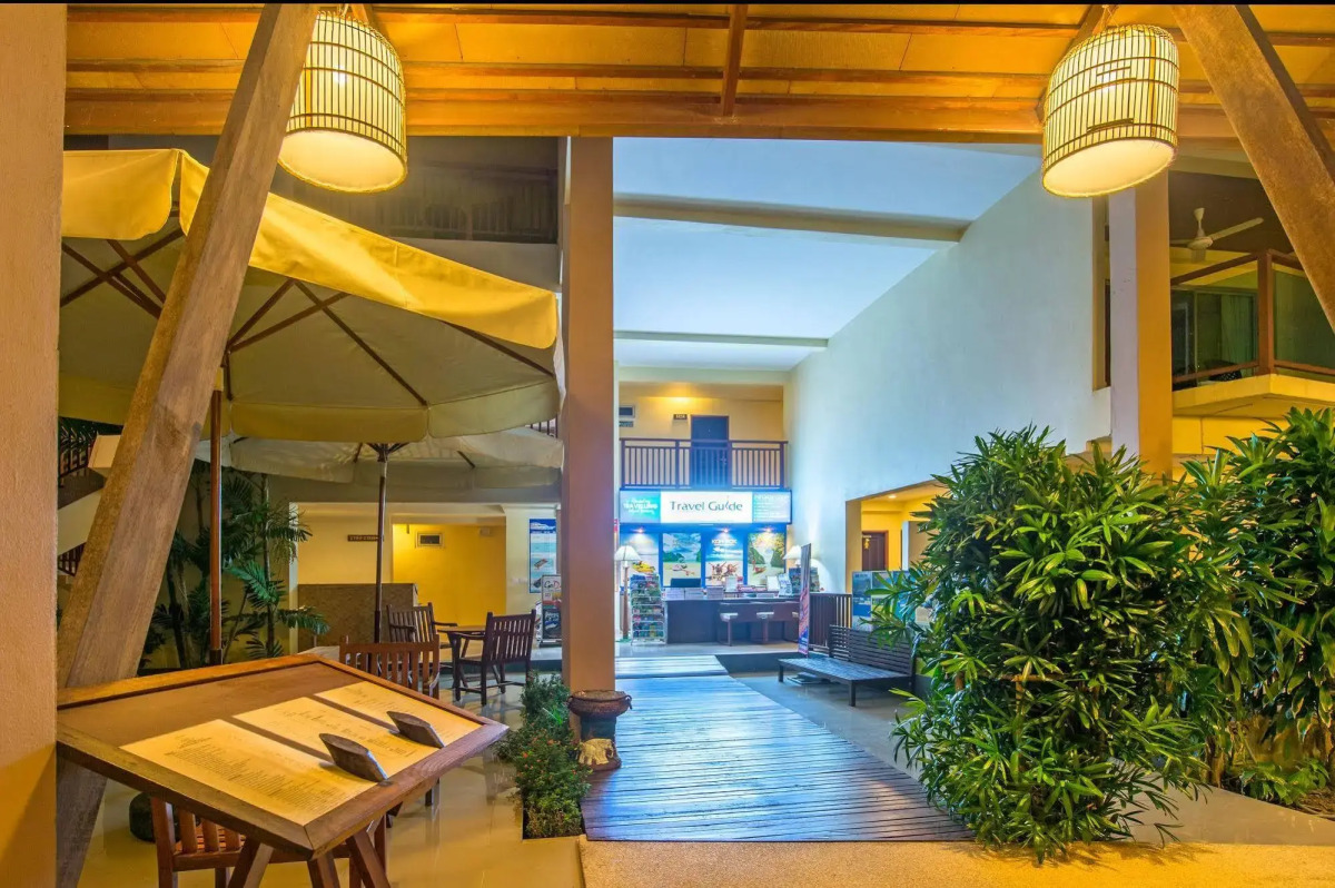 Lanta Pura Beach Resort