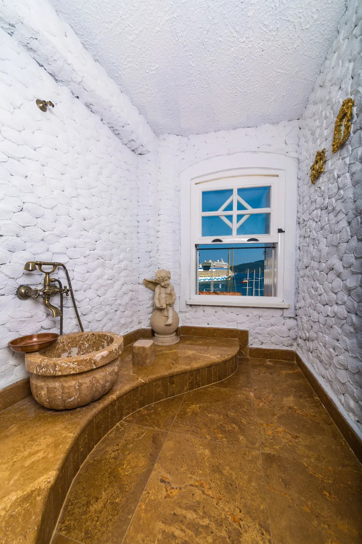 8 Oda Boutique Homes