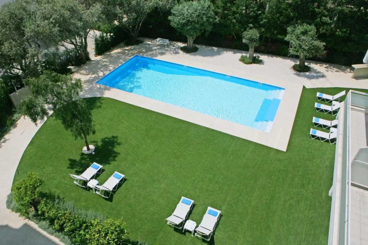 Corina Suites and Apartments