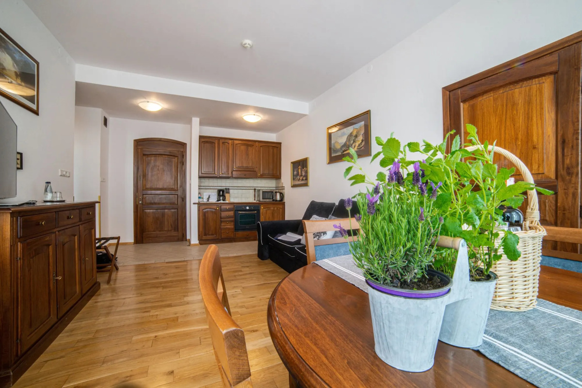 Hornigold w Zielonej Kamienicy