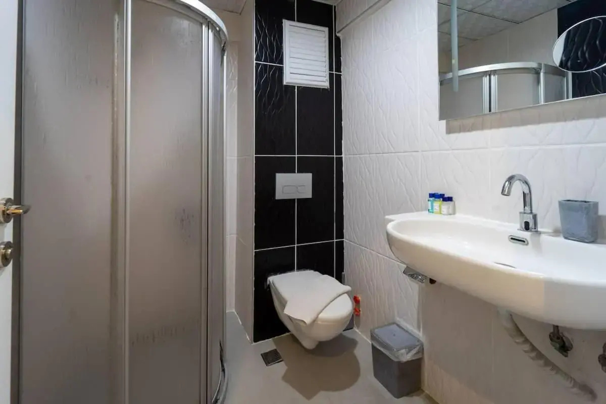 Aurasia SeaSide Hotel