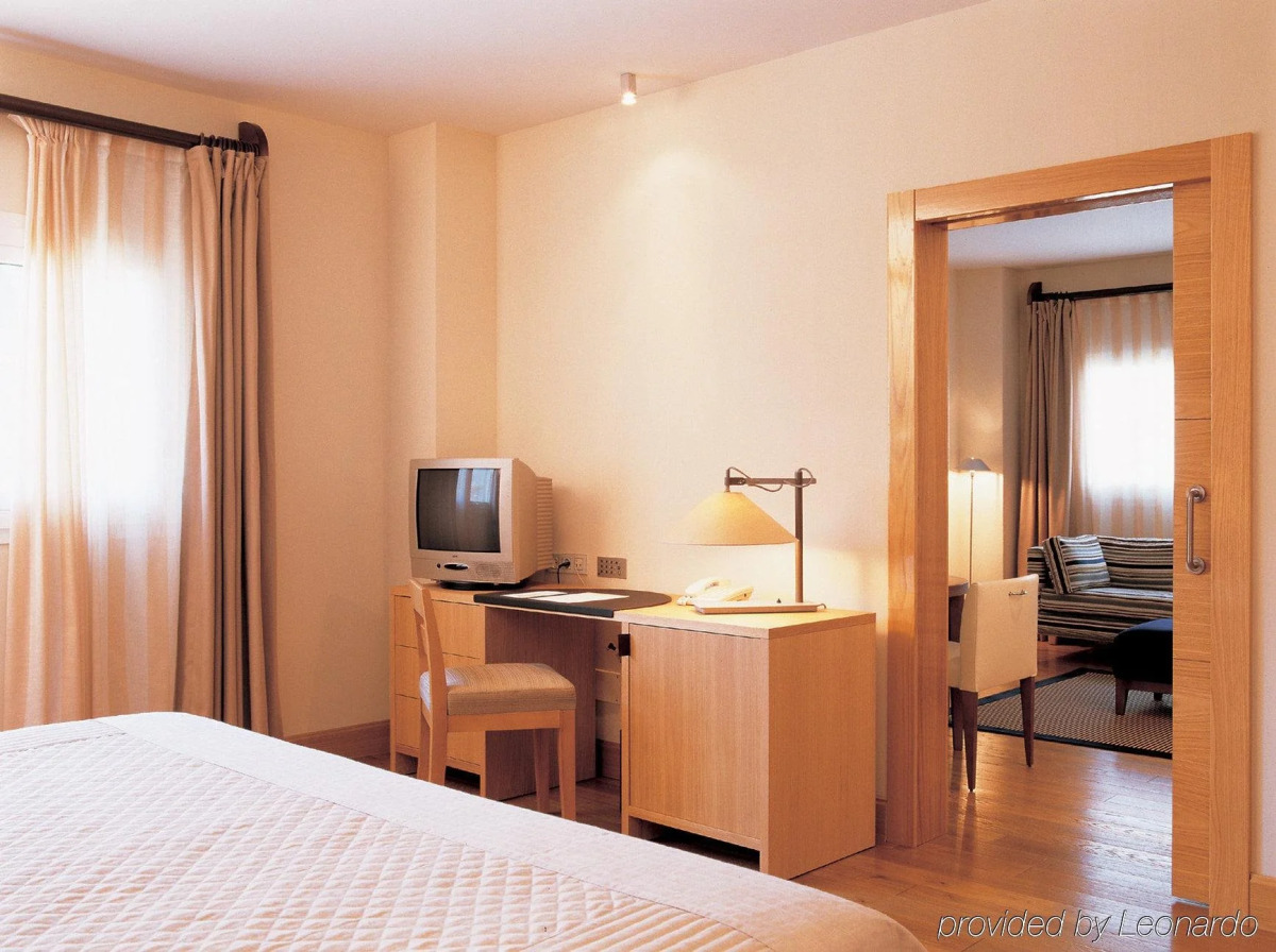 Отель Alanda Marbella Hotel