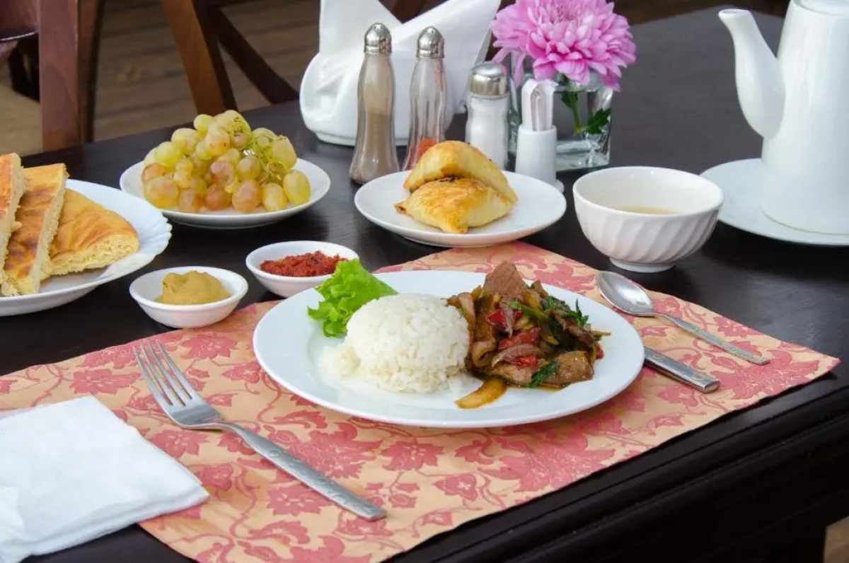 Отель Jipek Joli