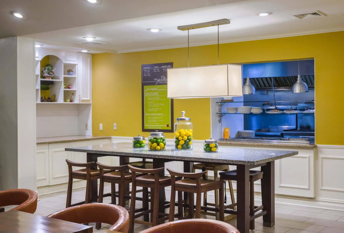 Hilton Garden Inn Queens/JFK Airport