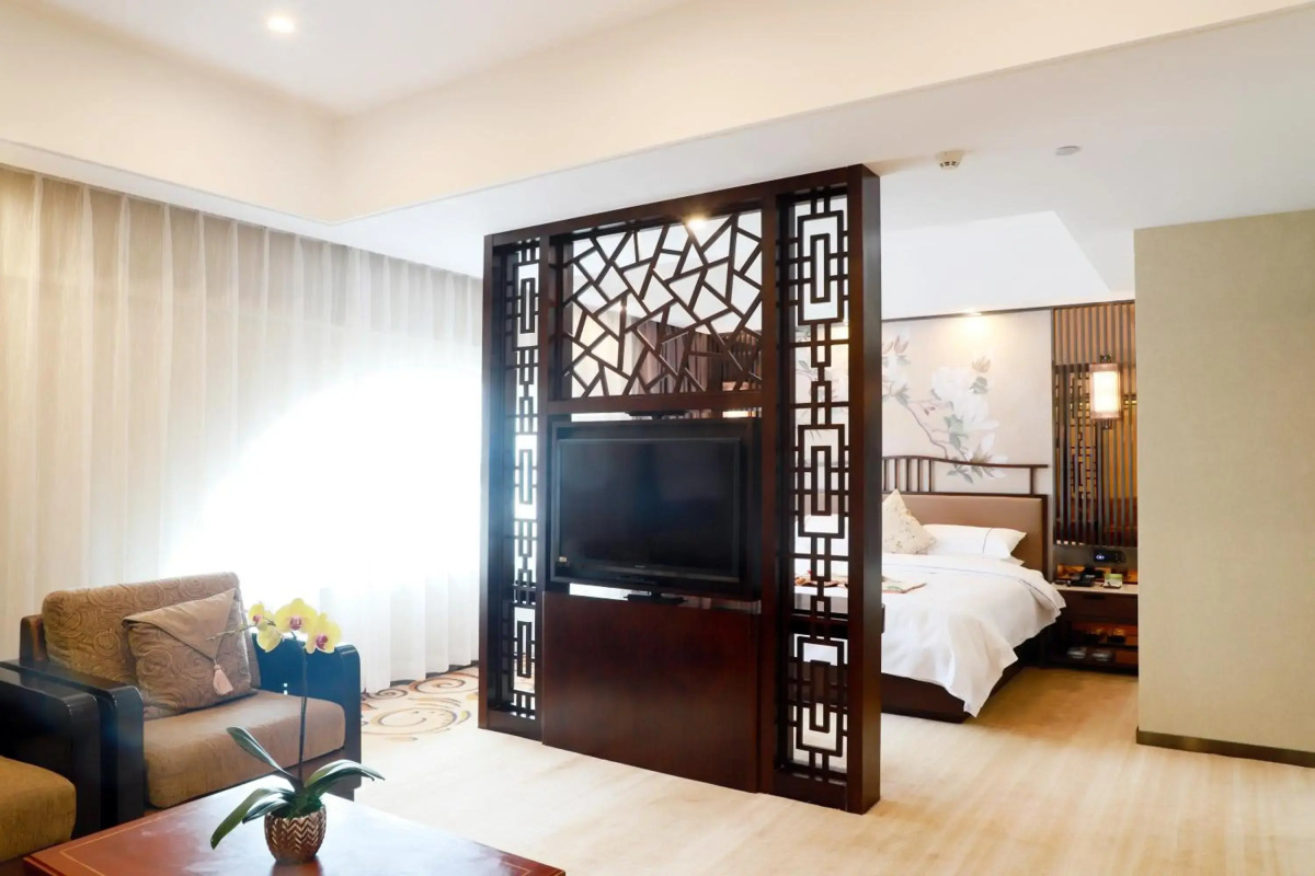 Guangdong Victory Hotel - Free shuttle bus to exhibition center during Canton Fair