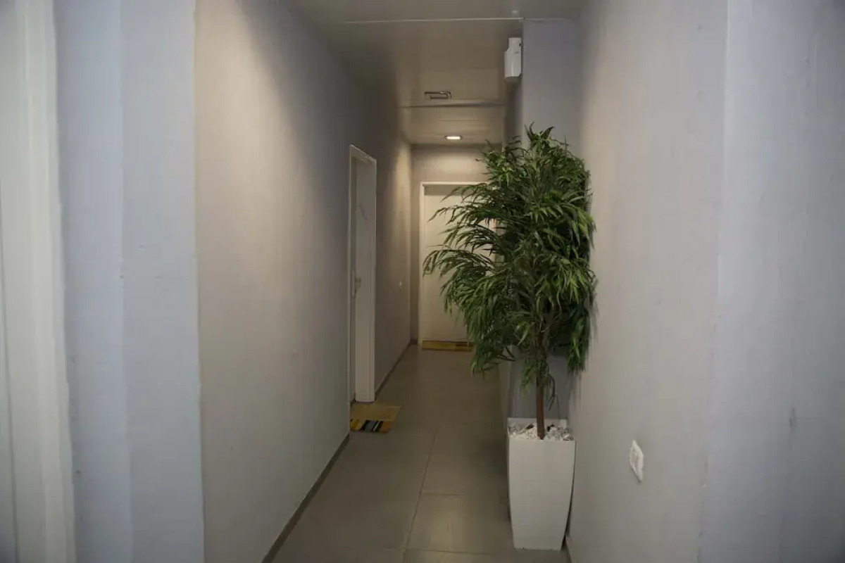 Diamond Exchange Flats