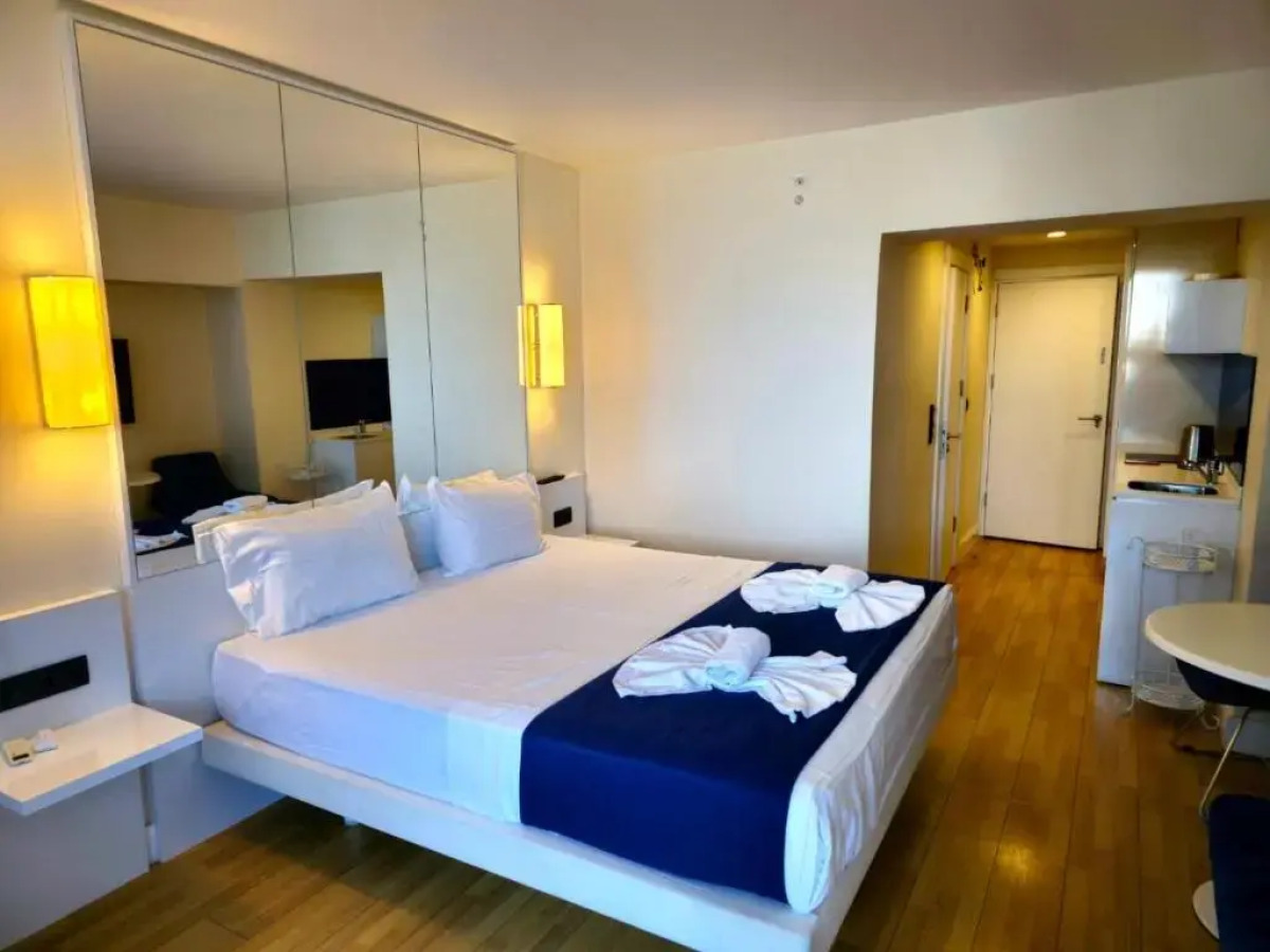 Апартаменты Orbi City