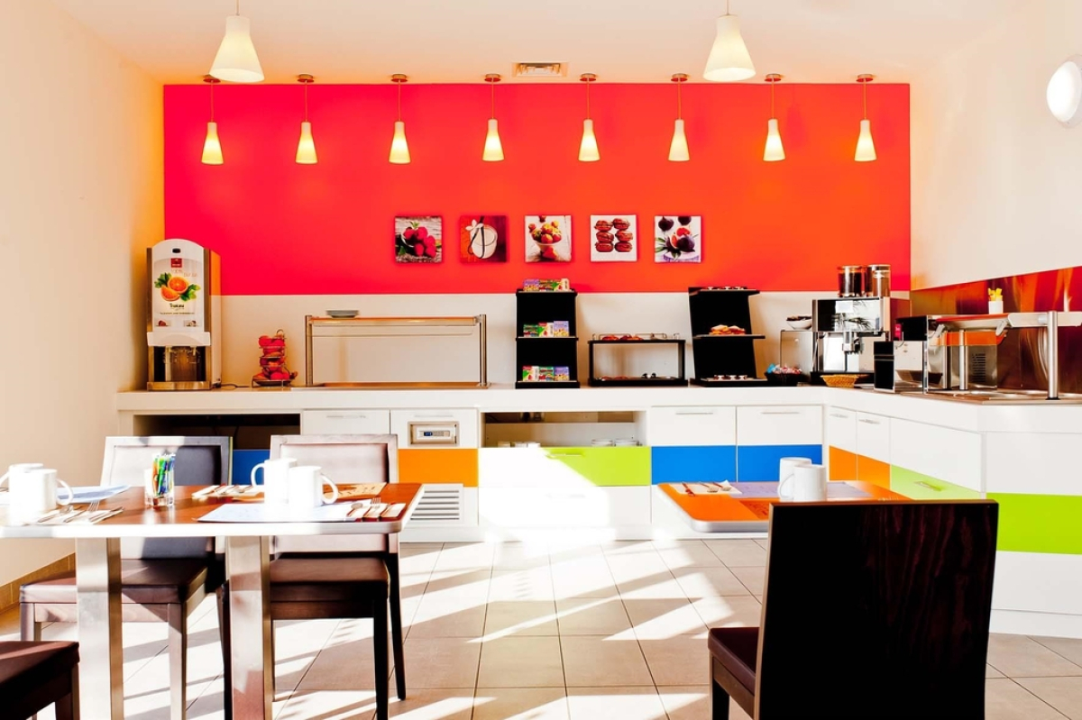 Holiday Inn Express Marseille Airport by IHG