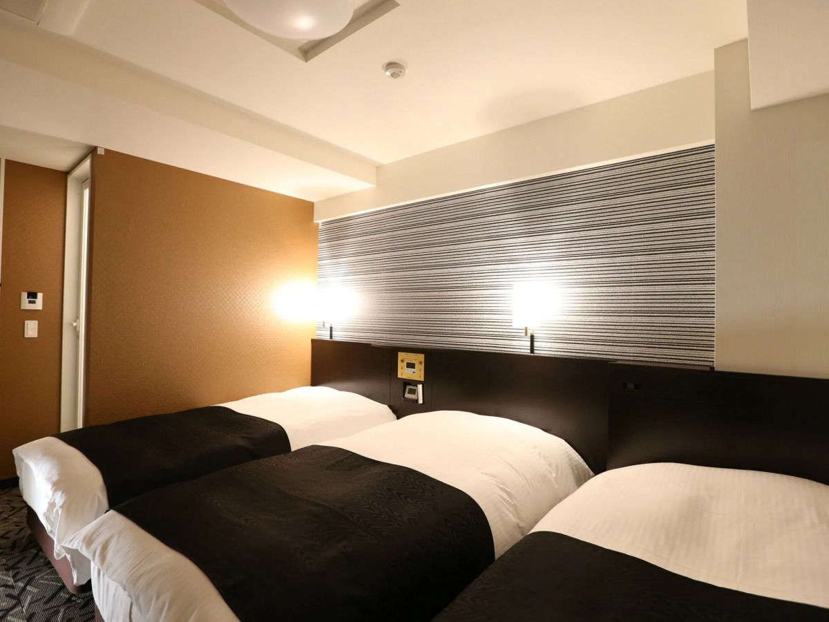 Отель APA Hotel & Resort Tokyo Bay Makuhari