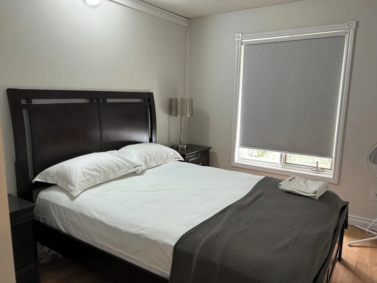 Myriad Fins Cottage and Marina