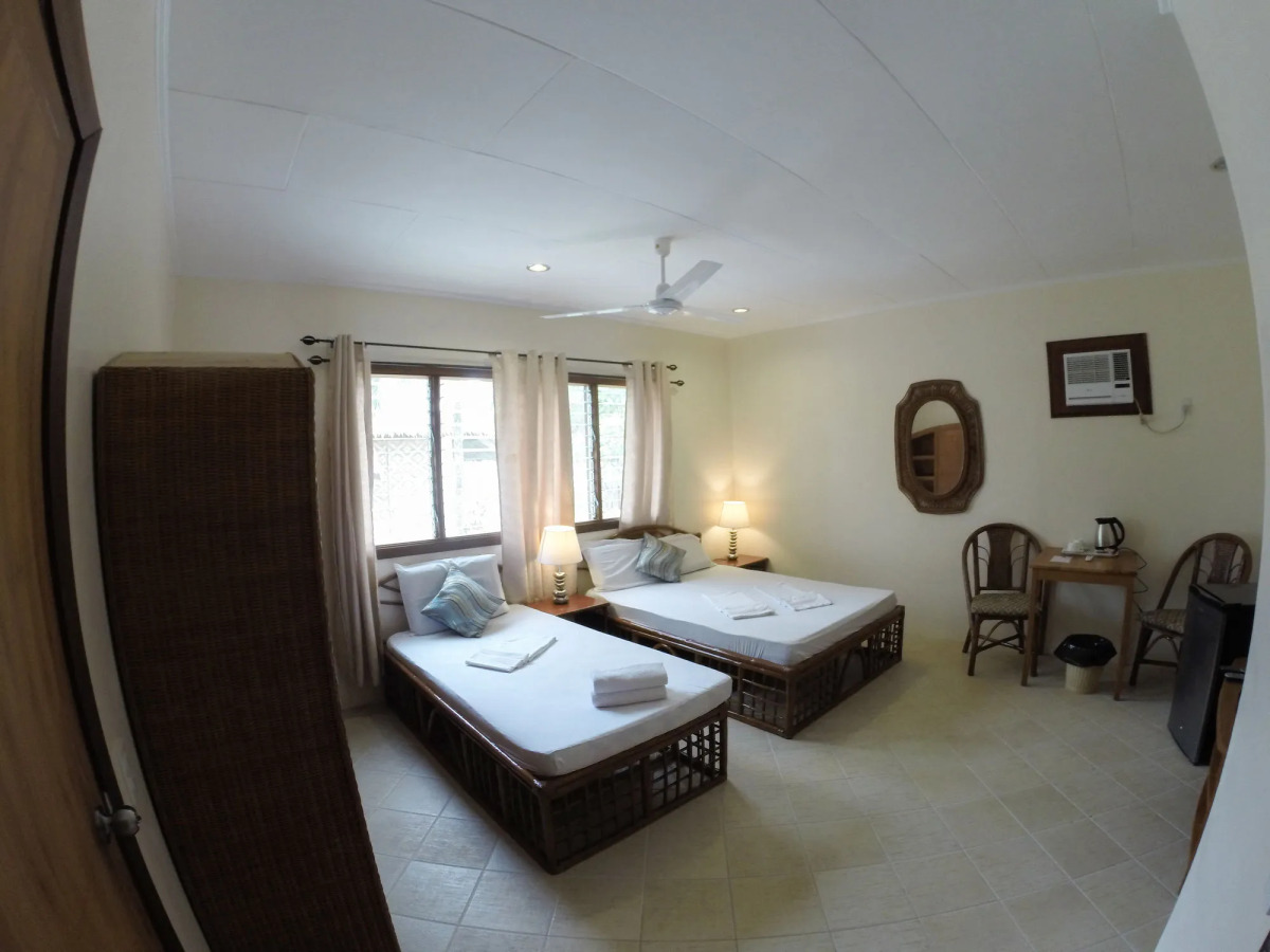 Quo Vadis Dive Resort Moalboal