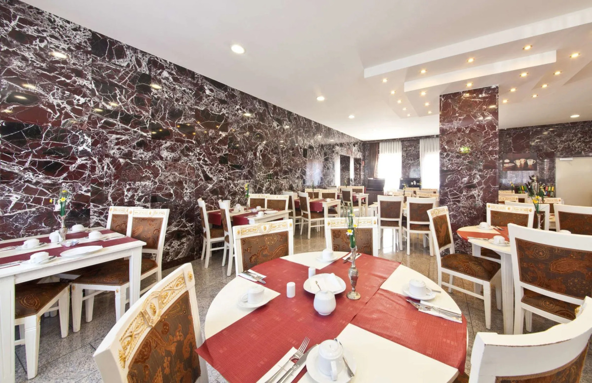 Отель Unique Dortmund